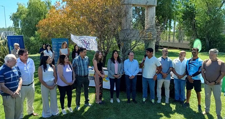 Presentaron la edición 50 de la Regata del Río Negro con muchas novedades