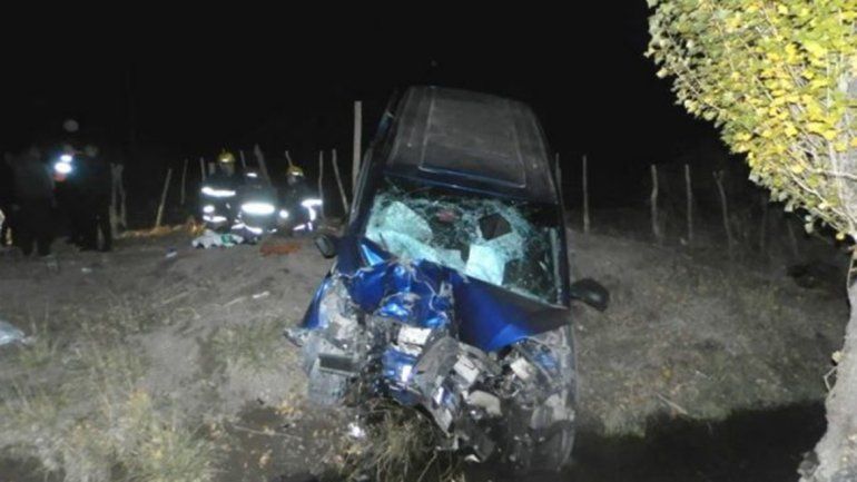 Tragedia en Catriel: volcó una familia, murieron dos nenes y hay heridos graves