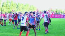 Independiente le ganó 2 a 0  a Centenario (4-0) en el global y está a dos playoffs de conseguir el ascenso.