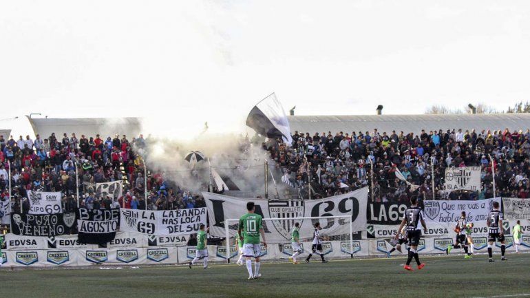 Reviví la pasión albinegra en la primera semifinal contra Gimnasia