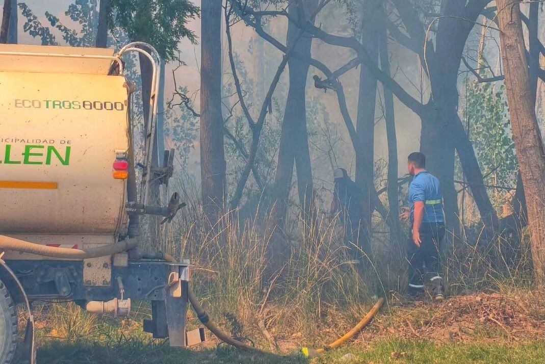 El foco principal del incendio había sido sofocado, pero horas más tarde las llamas se reavivaron.&nbsp;