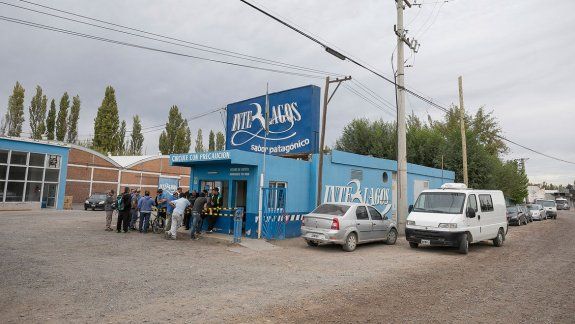 Buscan conservar las fuentes laborales en Interlagos