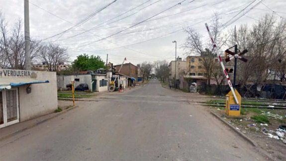 Apuñaló a su mamá porque lo despertó para ir a la escuela