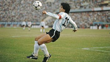 estatua de maradona se inaugurara en la previa de argentina-chile