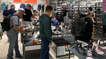 como conviene pagar las compras en chile con el fin del cepo del dolar