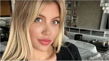 el video de wanda nara yendose del pais con todos sus hijos