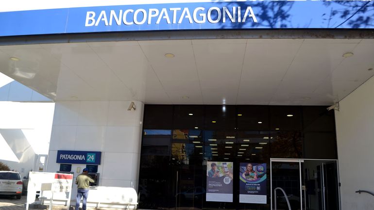 Se dispuso la acreditación de los honorarios más intereses en la cuenta del abogado radicada en el Banco Patagonia.