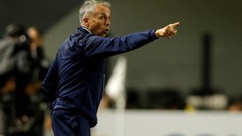 El técnico de San Lorenzo fue agredido en Brasil | LMCipolletti.com El técnico de San Lorenzo fue agredido en Brasil