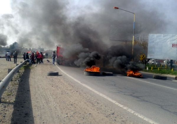 Cortan el tránsito en la Rotonda de Ruta 151 y 22