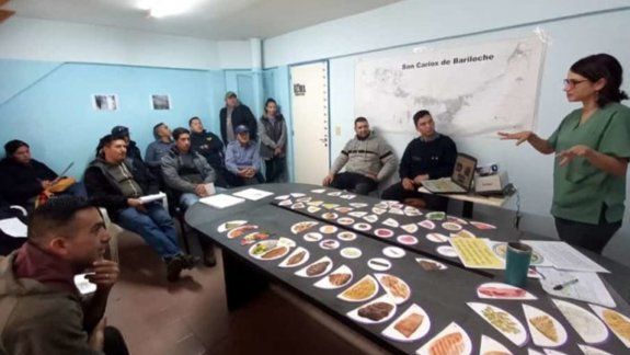Capacitaron a policías rionegrinos en alimentación saludable