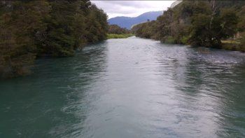 El río Manso, en Río Negro, nace en la base sdel cerro Tronador de Bariloche.&nbsp; 