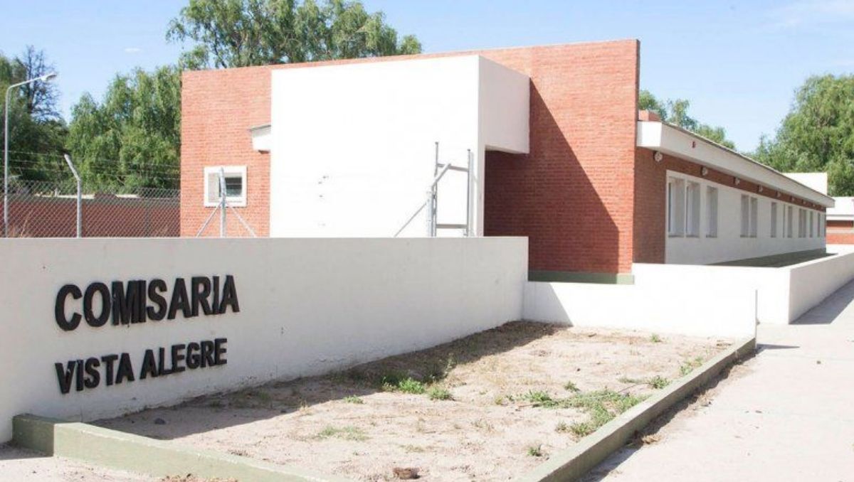 Lo mató de un hachazo en la cabeza y se entregó