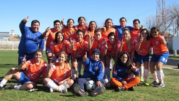 Deportivo Roca es el primer campeón femenino de la Liga