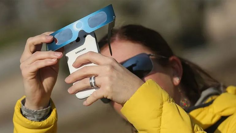 Eclipse parcial de Sol: dónde verlo en Cipolletti y Neuquén