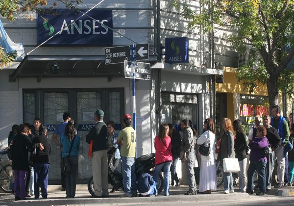 Ya se otorgan turnos por teléfono e internet para gestionar la Asignación por Embarazo