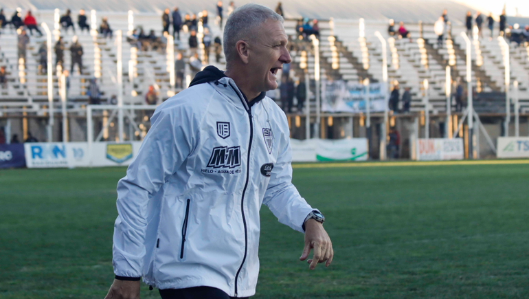 Christian Lovrincevich en el ojo de la tormenta por el mal arranque. Foto: Anahí Cárdena&nbsp;