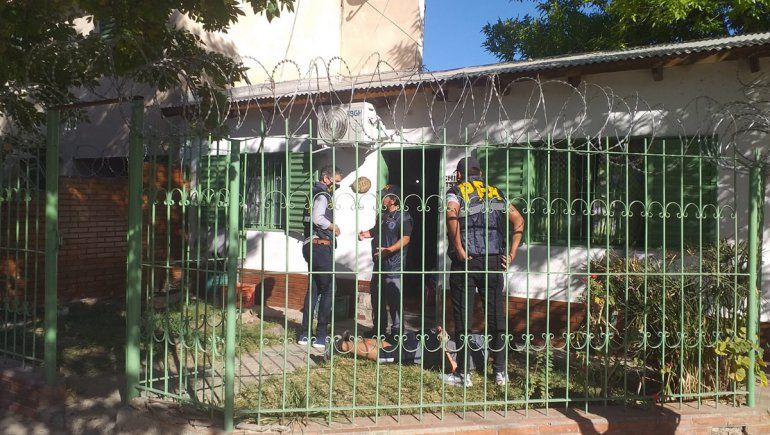 Reventaron un kiosco narco en el barrio Luis Piedrabuena
