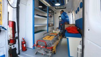 ladron sin codigos: robo telefonos de una ambulancia ladron sin codigos: robo telefonos de una ambulancia