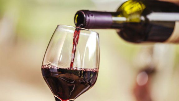 Un estudio confirma que el vino protege contra el Covid-19