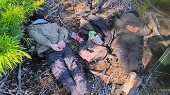 Los dos detenidos acusados de robar autos en el Circuito Chico de Bariloche. 