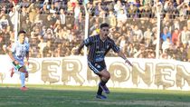 en un partido intenso, cipo se lo empato a villa mitre y mantuvo la punta