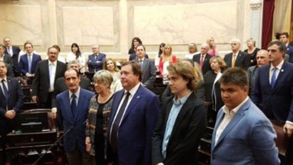 Alberto Weretilneck juró como senador nacional 
