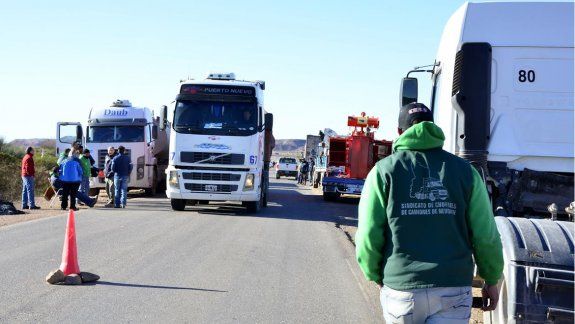 Camioneros de Río Negro adhieren al paro nacional