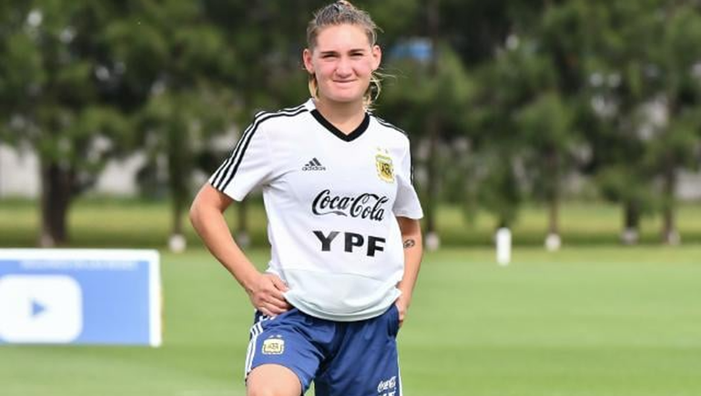 Renata Camadro se crio en Cipolletti y ya juega en primera.&nbsp;