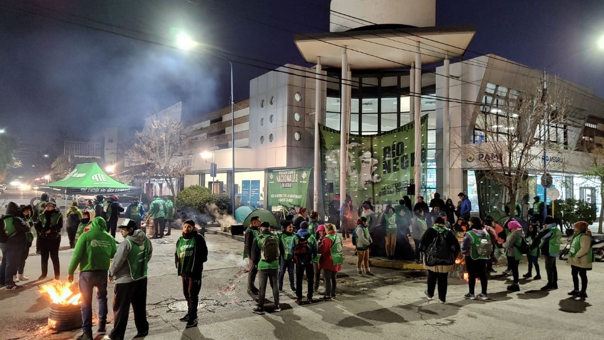 ATE cuestionó el uso particular del quirófano del hospital de Villa Regina y pidió terminar con los privilegios personales.&nbsp;