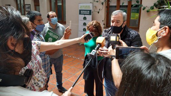 Aguiar pidió restricciones para frenar el Covid