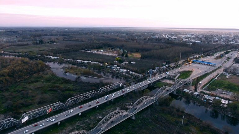 El drone de LM Cipolletti te muestra los puentes carreteros como nunca los viste
