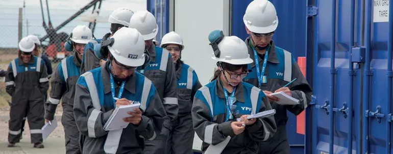 En el VMOS, se requieren ingenieros, especialistas en obras civiles, logística y operaciones.