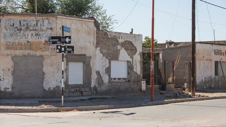 Lo interceptaron porque actuaba raro y le encontraron marihuana en los bolsillos 