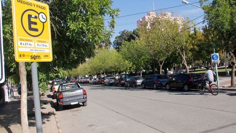 Estacionamiento medido en Cipolletti: difundieron la nueva tarifa del servicio