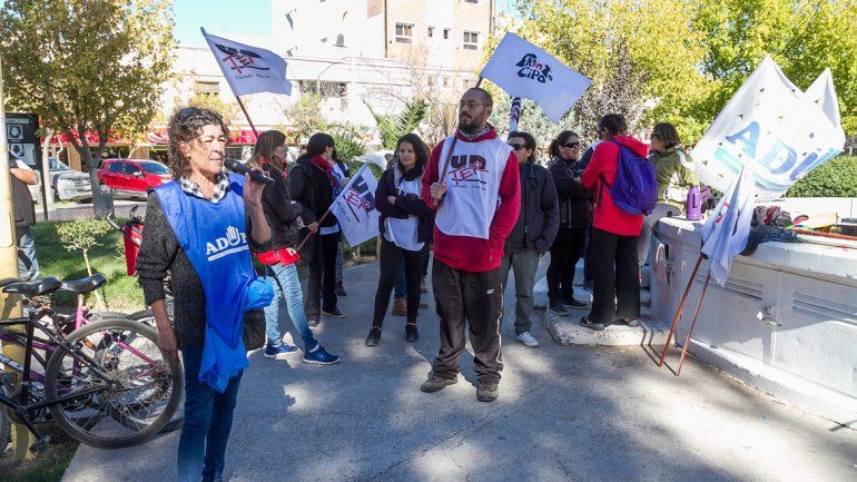 Los docentes cipoleños irán al congreso provincial con un mandato negativo en torno a la oferta salarial.