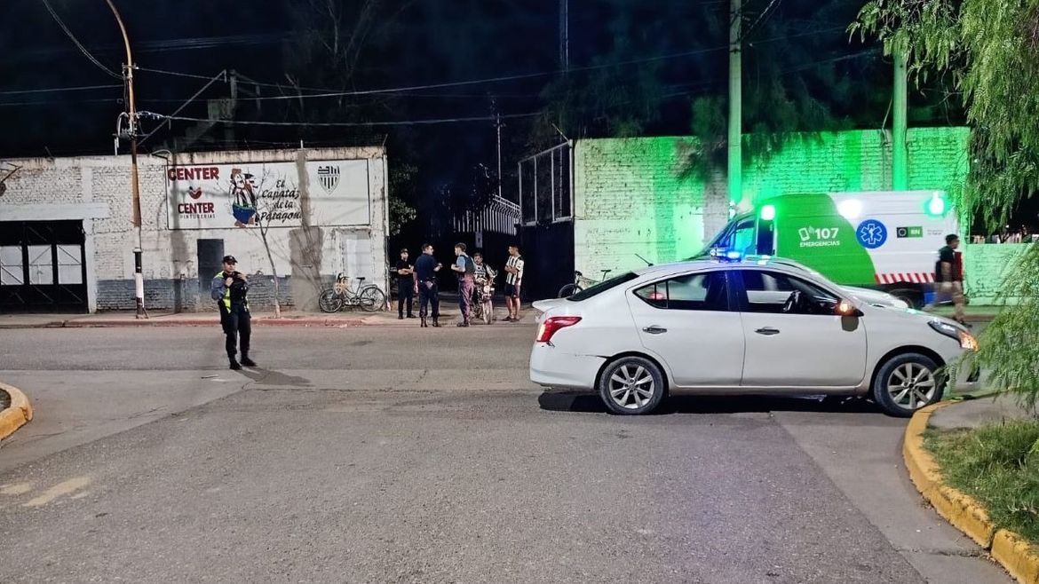 Un hincha de Cipo admitió su responsabilidad por el ataque a cuchillazos frente a La Visera. | LMCipolletti.com Un hincha de Cipo admitió su responsabilidad por el ataque a cuchillazos frente a La Visera.