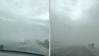 por el viento, la visibilidad era nula en la autovia norte y los automovilistas se tiraron a la banquina