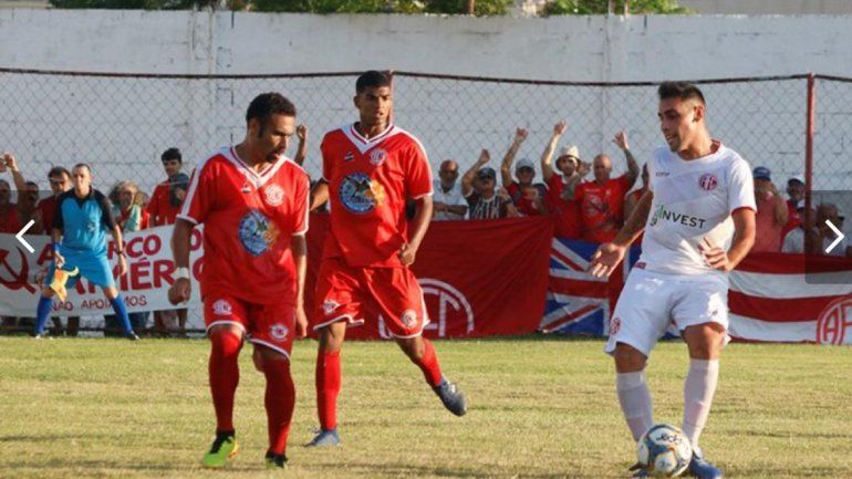 Matías Sosa se vistió de gala en su vuelta al fútbol de Brasil