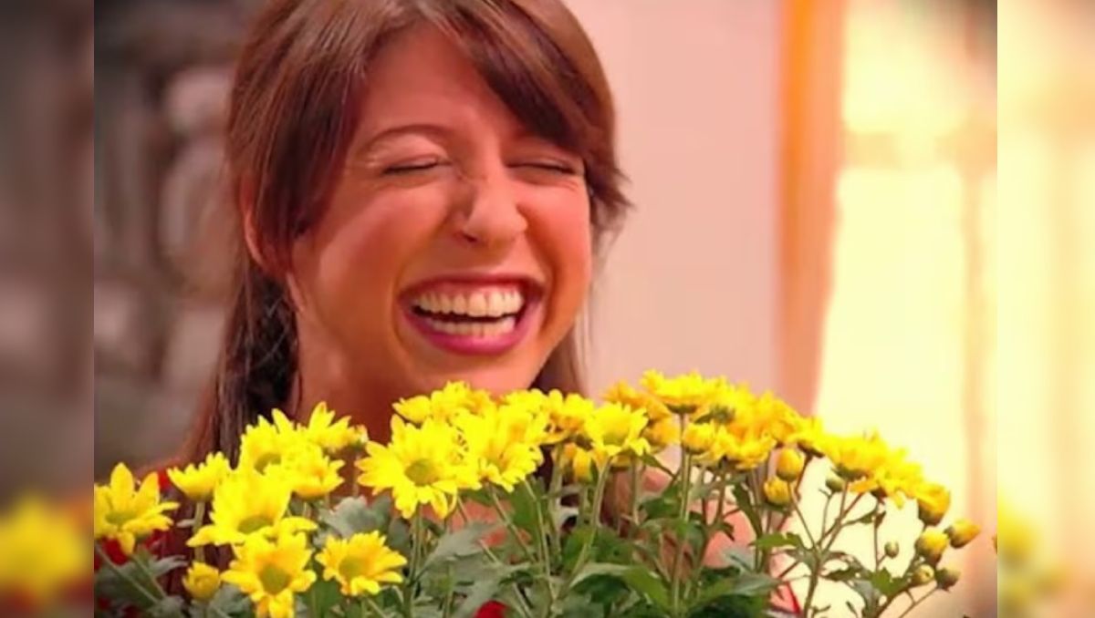 Floricienta, la culpable de la tradición de regalar flores amarillas.