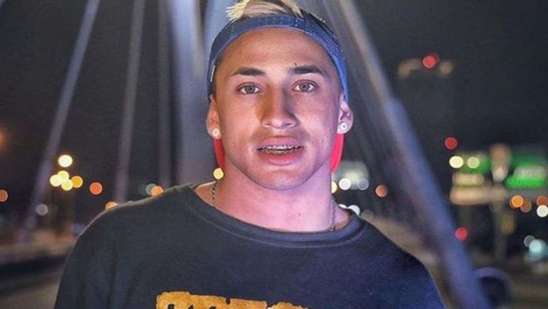 Yao Cabrera cayó de un tercer piso y está en grave estado