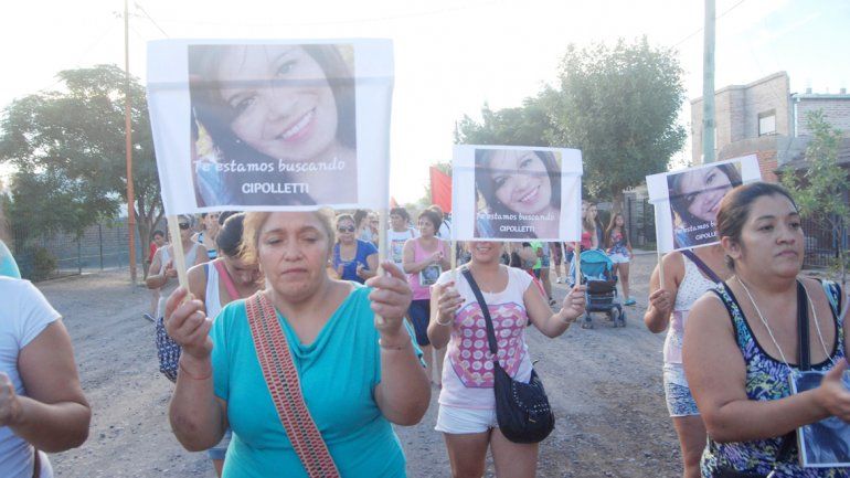 Amigos y familiares piden que la Justicia agilice las medidas.
