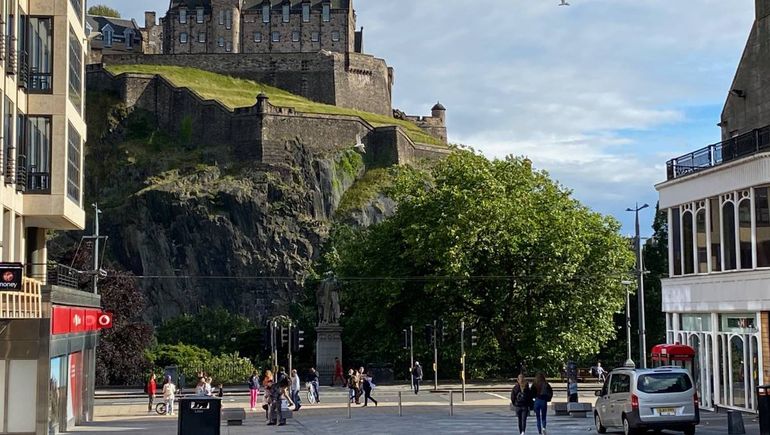 Turistas varados en Europa: Volver al país les costaría más de $2 millones