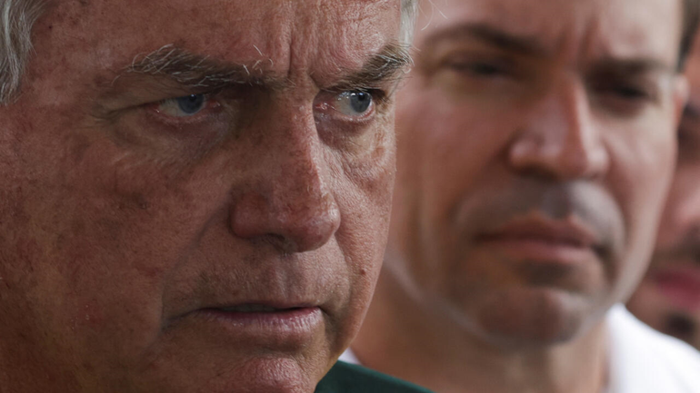 De Moraes expuso que Bolsonaro utilizó los recursos del Estado brasileño para financiar el golpe de Estado y contó con la complicidad de sectores de las Fuerzas Armadas.