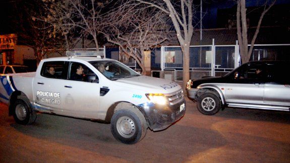 La Policía del Mapu tuvo que trabajar a destajo para calmar los ánimos.