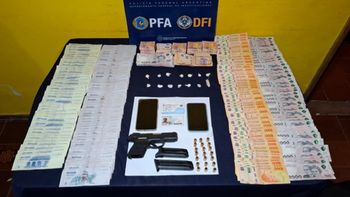 Policía Federal de Cipolletti secuestró drogas, arma y una millonaria suma de dinero
