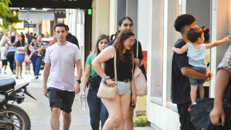 El horario de comercio en las Fiestas de 2024 fue hasta las 16.