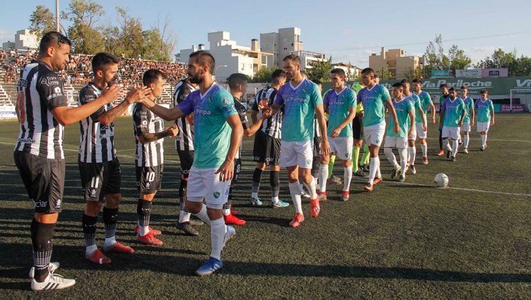 El aislamiento aleja cada vez más la vuelta del fútbol
