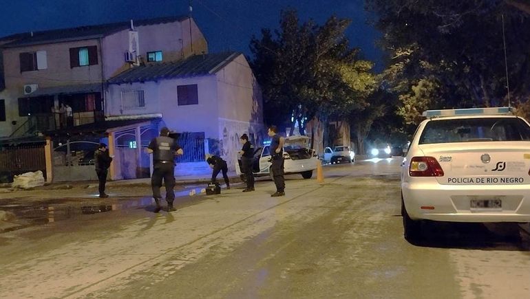 Disparos, un policía herido y dos detenidos: otra noche de tensión en las 1200 Viviendas