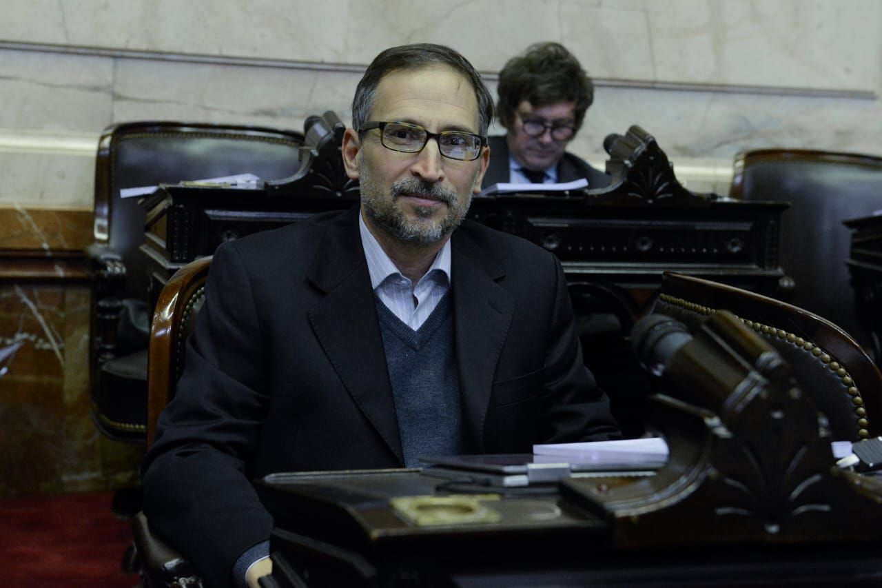 Domingo pide frenar la emisión para detener la inflación