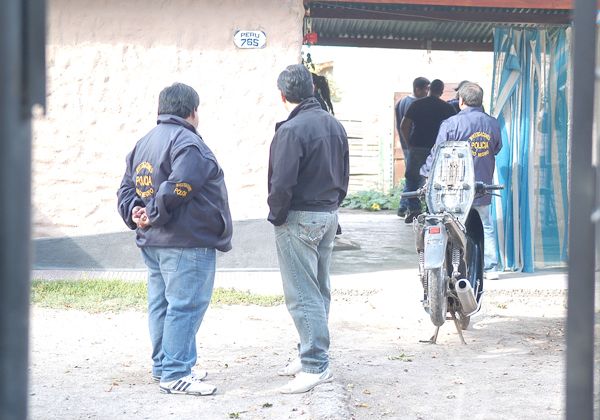 Investigan a banda que asalta casas y comercios en Cipolletti y Neuquén